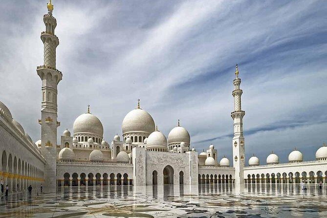 Abu Dhabi city tour Grand Mosque and Louvre museum - The Sum Up