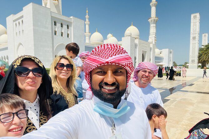 Abu Dhabi City Tour Grand Mosque Emirates Palace Entrance Private - Authentic Insights from Past Travelers