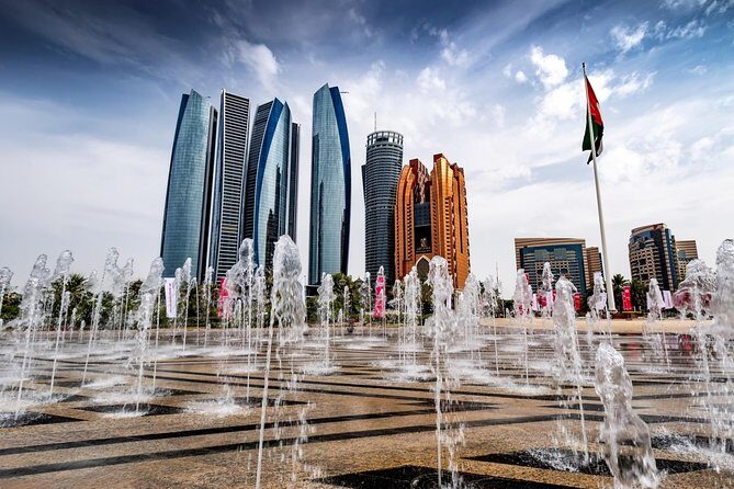 Abu Dhabi City Tour with Buffet lunch - Heritage Village and Abu Dhabi Museum