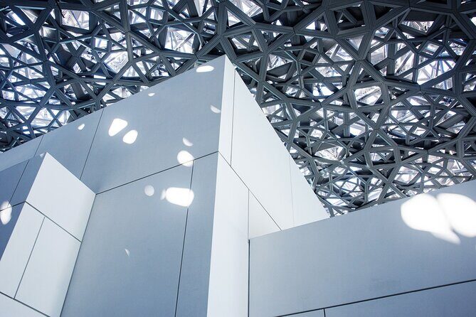 Abu Dhabi City Tour with Louvre Museum With Free shuttle Transfer - FAQ