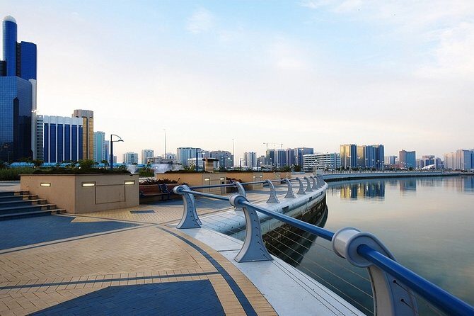 Abu Dhabi City Tour with Warner Bros. Park - Introduction
