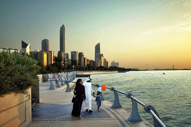 Abu Dhabi Day Tour From Dubai with Sheikh Zayed Grand Mosque - Introduction: What to Expect from This Abu Dhabi Day Tour