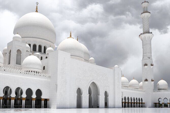 Abu Dhabi Full Day Tour: From Iconic Landmarks to Modern Marvels - The Sum Up