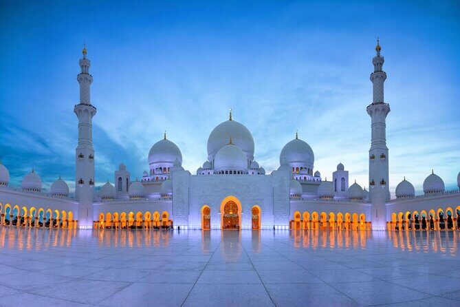 Abu Dhabi Guided private tour - Exploring the Abu Dhabi Landscape: A City of Contrasts