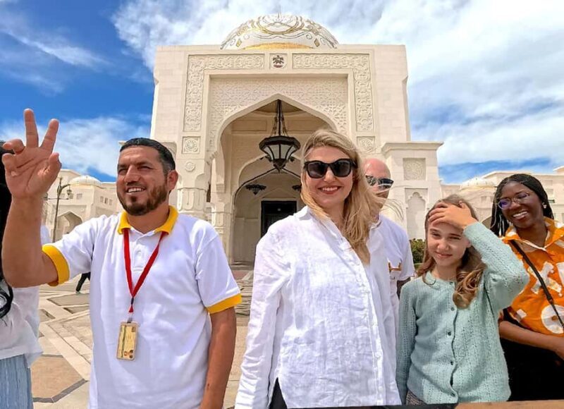 Abu Dhabi: Inside Qasr Al Watan Walking Tour - Introduction