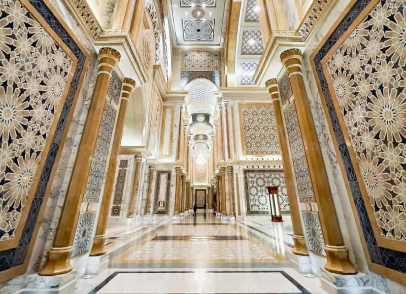 Abu Dhabi: Inside Qasr Al Watan Walking Tour - The Sum Up