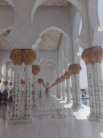 Abu Dhabi Sightseeing with Sheikh Zayed Grand Mosque & Louvre Abu Dhabi Private - What You Should Know Before Booking