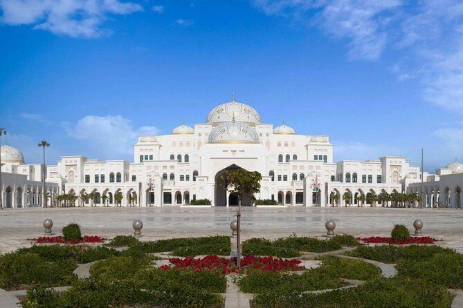 Abu Dhabi Tour: Grand Mosque, Heritage Village, Emirates Palace & Qasr Al Watan - In-Depth Review of the Abu Dhabi Day Trip  