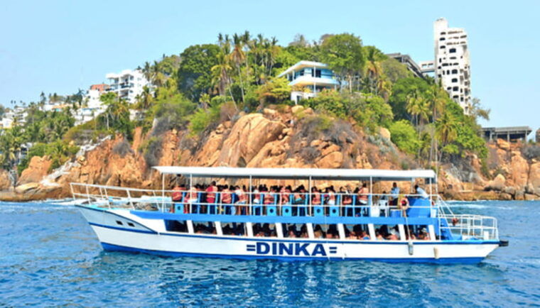 acapulco-crystal-bottom-boat-tour-to-la-roqueta-island