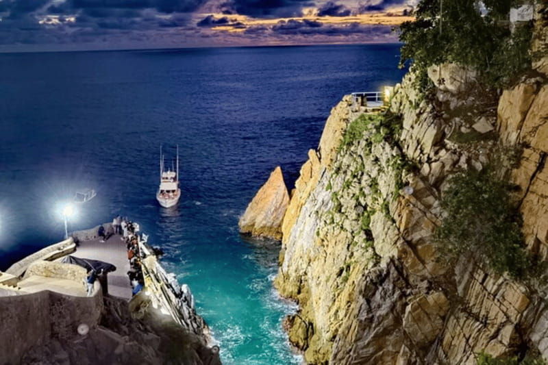 acapulco-express-cliff-diving-show-tour