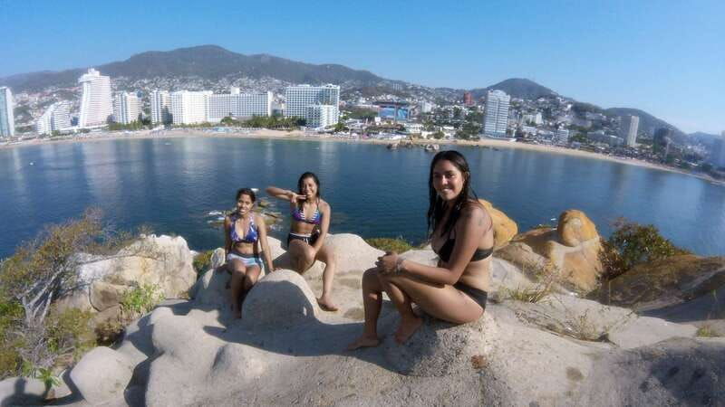 acapulco-kayaking-tour-to-islet-el-morro