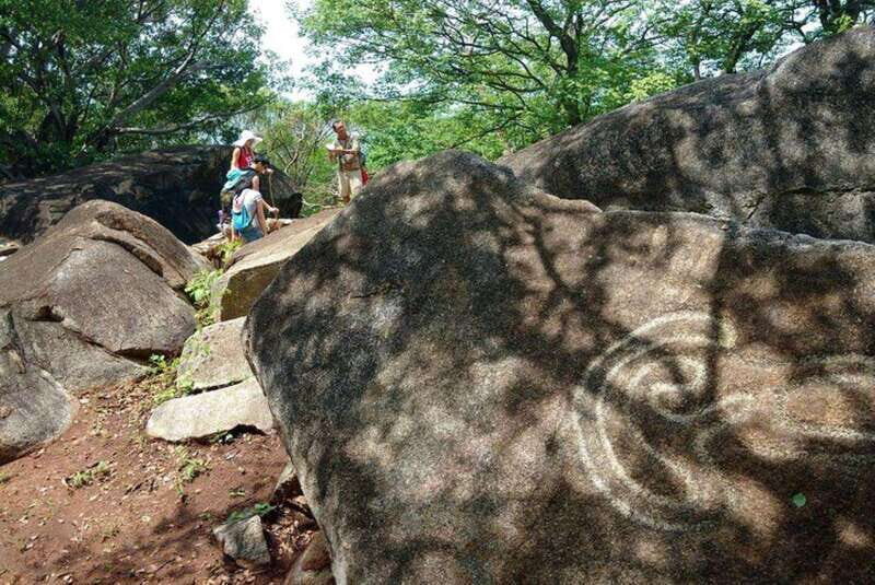 -Acapulco: Palma Sola Petroglyphs Experience Market + Lunch - An Honest Look at a Unique Mexican Adventure