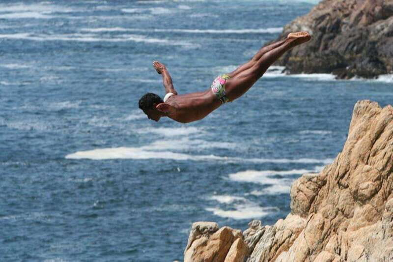 -Acapulco: Shopping Tour with Optional High Diver Show - Key Points