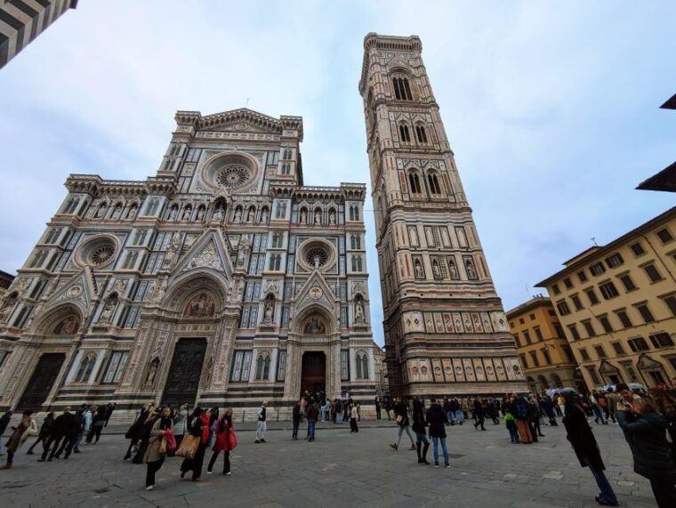 accademia-cathedral-crypt-and-baptistery-guided-tour