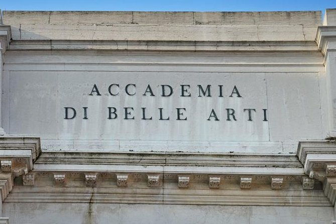 accademia-fast-track-line-guided-tour-with-local-guide