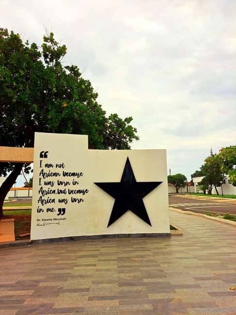 Accra: City Highlights Half-day Guided Tour with Transfers - Exploring Accra: A Look at the City Highlights Half-day Guided Tour with Transfers