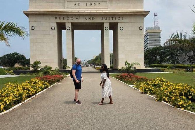 Accra City Tour, explore the history, and local flavours. - Key Points