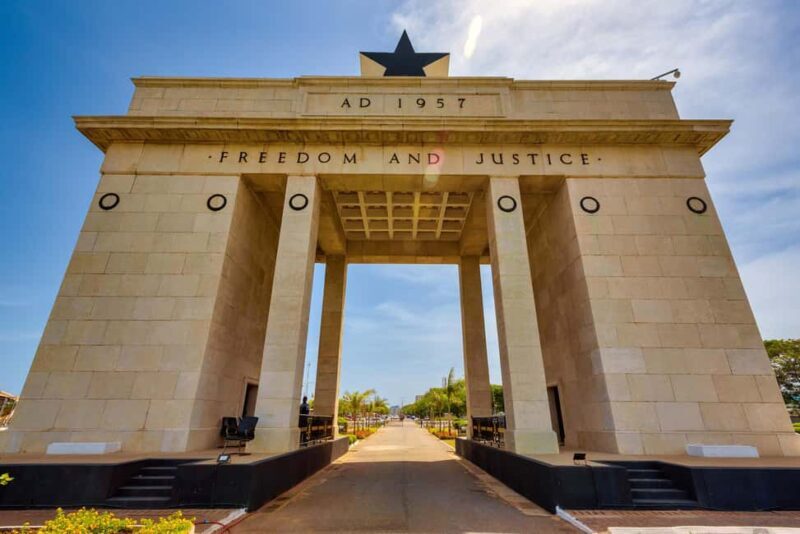 Accra: Whirlwind Guided City Tour by Car with Entry Fees - How the Tour Works: Logistics and Practicalities