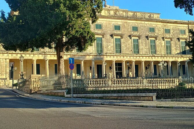 achillion-palace-and-corfu-town-half-day-private-tour