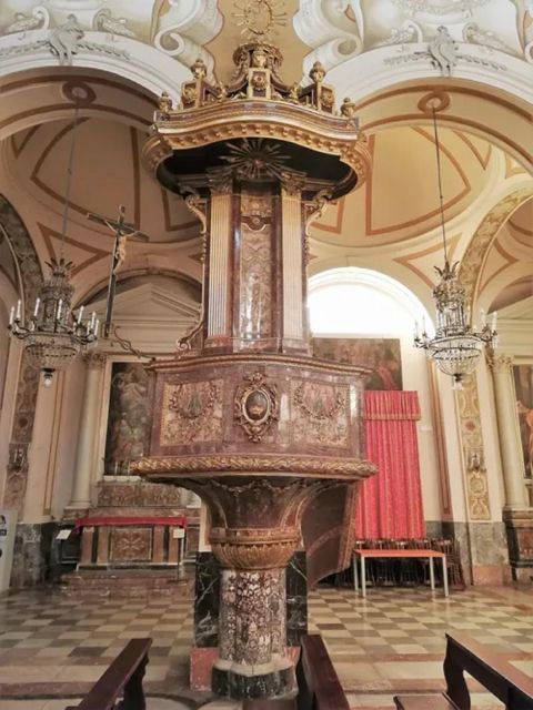 acireale-baroque-walking-and-wine-tasting-at-the-batia