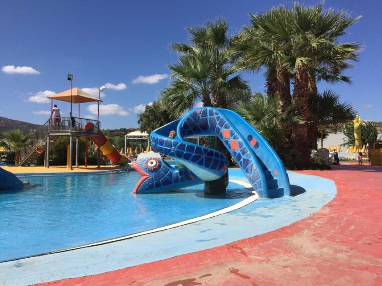 acqua-plus-water-park-admission-with-optional-transfer-2