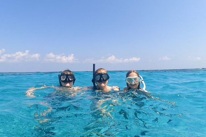 acquarius-stingray-city-and-snorkel-tours