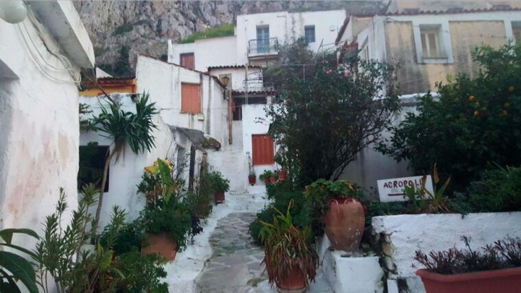 acropolis-parthenon-and-plaka-monastiraki-walking-tour