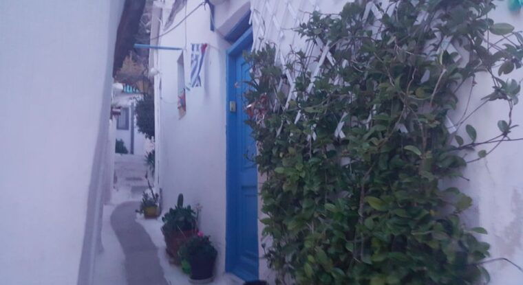 acropolis-parthenon-and-plaka-monastiraki-walking-tour