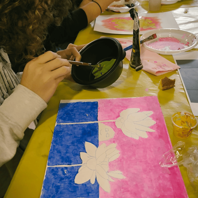 acrylic-painting-workshop-amazing-group-experience-in-porto