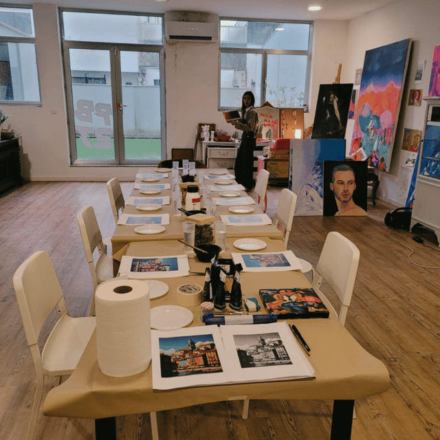 acrylic-painting-workshop-amazing-group-experience-in-porto