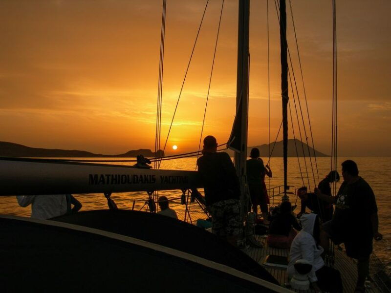 adamas-milos-polyaigos-full-day-sailboat-tour-with-lunch