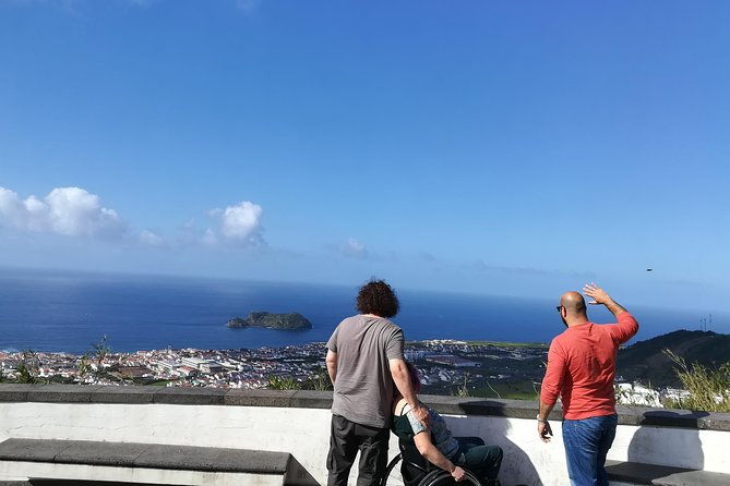adapted-van-tour-furnas-full-day