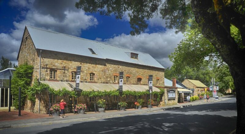 Adelaide: Adelaide Hills and Hahndorf Guided Tour with Lunch - FAQs