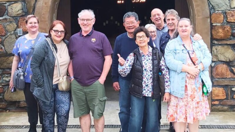 Adelaide: Half-Day Highlights City, Mount Lofty & Hahndorf - Transportation and Group Dynamics