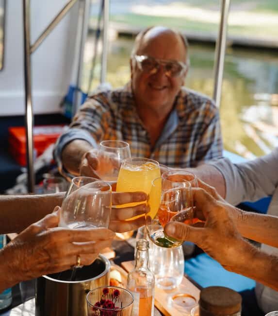 Adelaide: Kangaroo Island Spirits Gin Tasting Cruise - Why This Tour Works