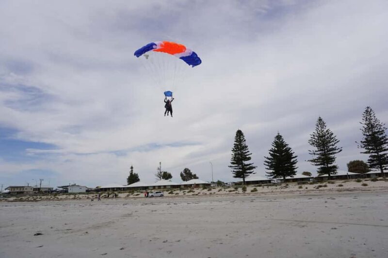 Adelaide: Tandem Skydive over Wallaroo Beach, Beach Landing - Key Points