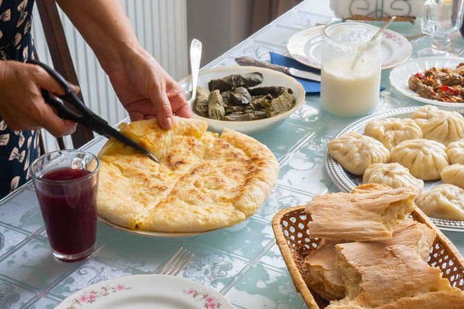 adjarian-khachapuri-making-private-virtual-cooking-class