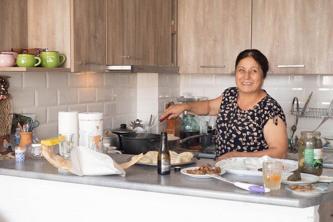 adjarian-khachapuri-making-private-virtual-cooking-class