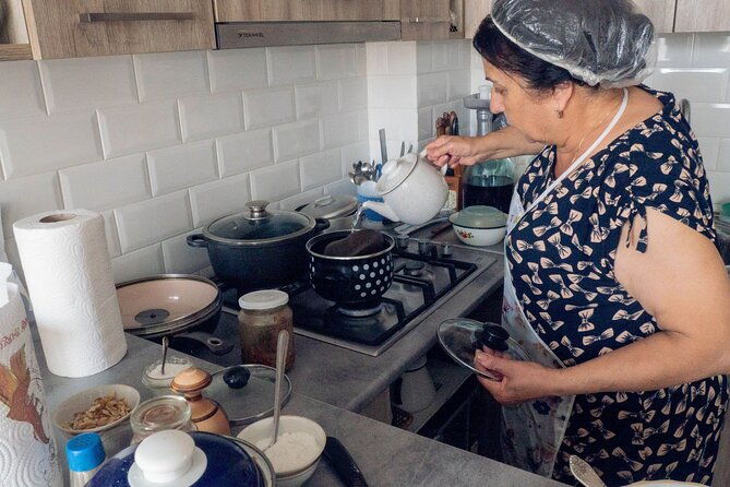 adjarian-khachapuri-making-private-virtual-cooking-class