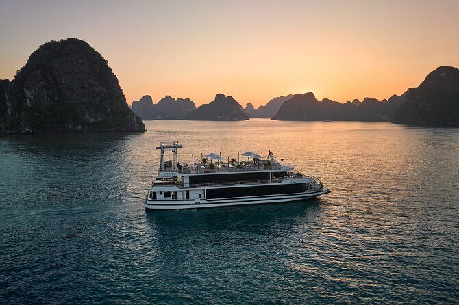 Admire Halong Bays Beauty on Iris Cruise Luxury Day Trip - An Introduction to the Iris Cruise Experience