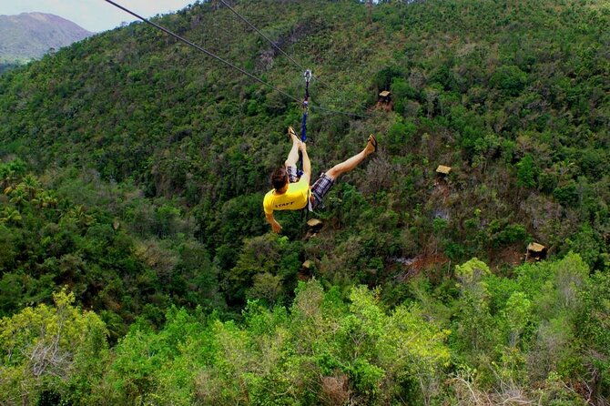 adrenaline-of-zipline-el-valle-from-samana-special-for-little-cruisers