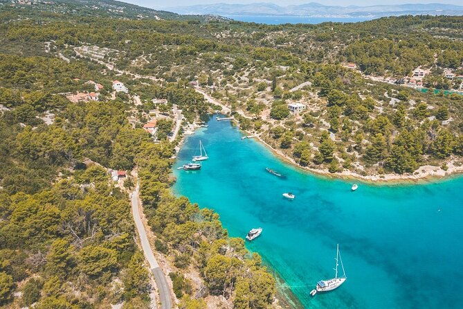 adriatica-tour-blue-lagoon-and-solta-from-trogir-or-split
