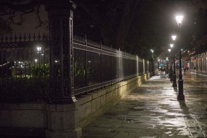 adults-only-new-orleans-ghost-crime-voodoo-and-vampire-tour