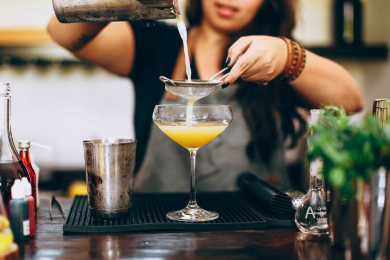 advanced-bartending-course