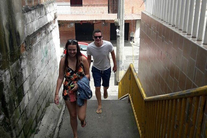 advanced-package-pablo-escobar-tour-including-c13-and-barrio-pe-aprox-8-hrs