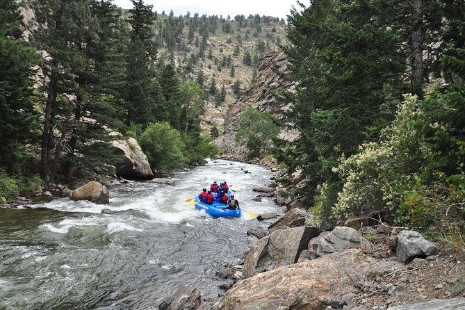 advanced-whitewater-rafting-in-clear-creek-canyon-near-denver