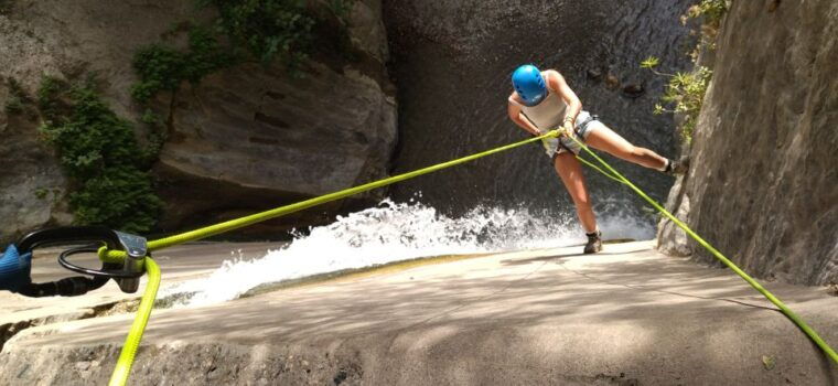 adventure-cahorros-monachil-climbing-and-abseiling-granada