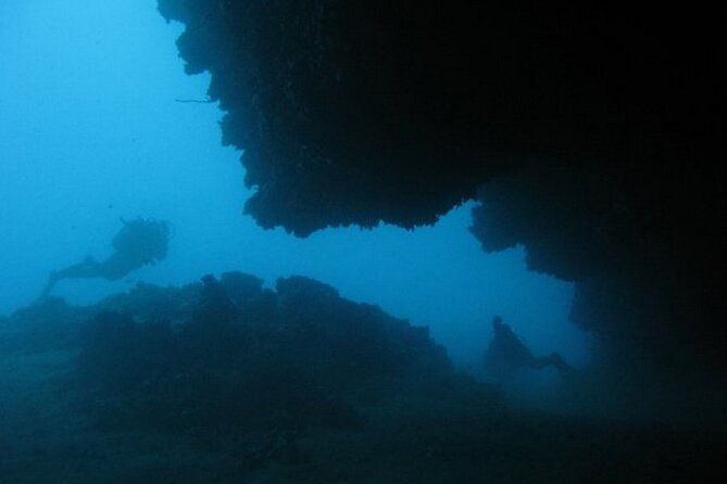 adventure-dives-for-certified-divers-in-nea-makri-athens