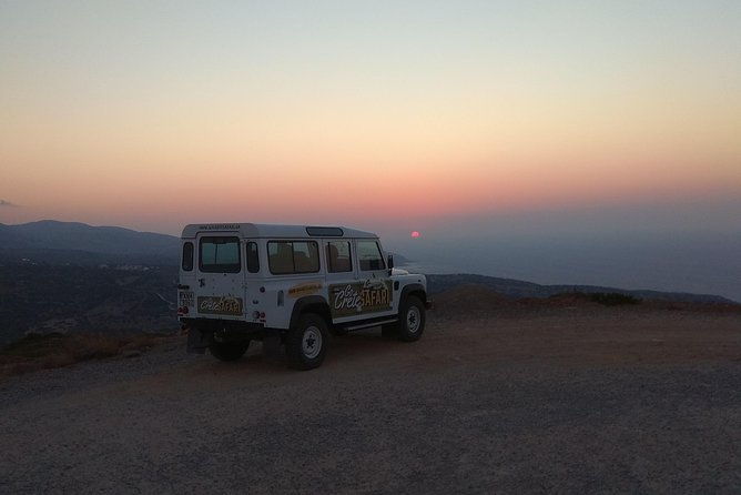 adventure-jeep-safari-amazing-sunset