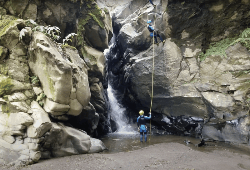 adventure-park-canyoning-salto-do-cabrito-sao-miguel-azores